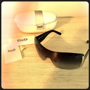 DOLCE & GABBANA SUNGLASSES
